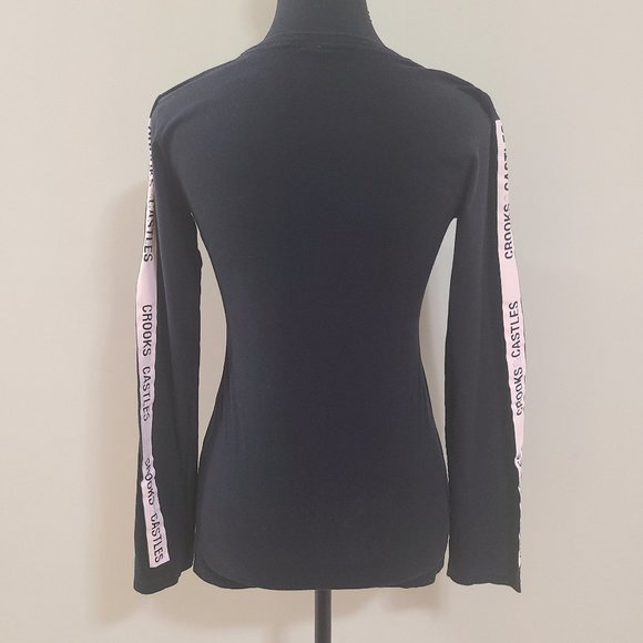 EUC CROOKS & CASTLES Long Sleeve Fitted Women's Black and Light Pink Logoed Top - Picture 3 of 5